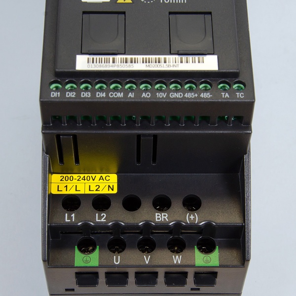 MD200S0.75B | Преобразователь частоты, серия MD200, 0,75 кВт, 4,6 А, перегрузка 150%, 220B, Inovance