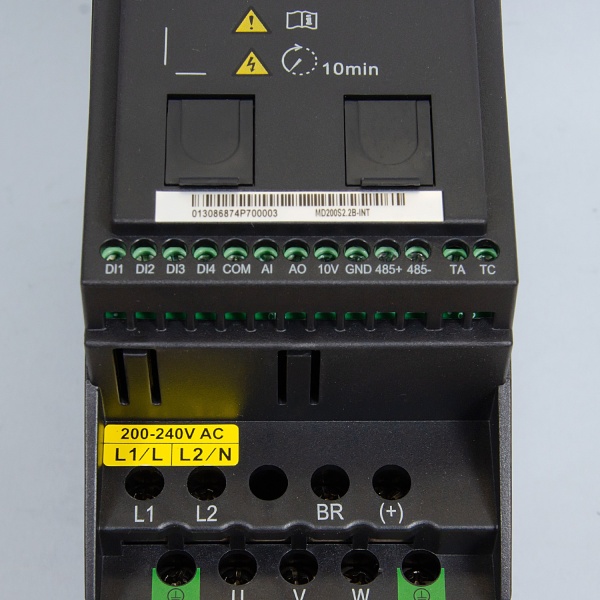 MD200S2.2B | Преобразователь частоты, серия MD200, 2,2 кВт, 11 А, перегрузка 150%, 220B, Inovance